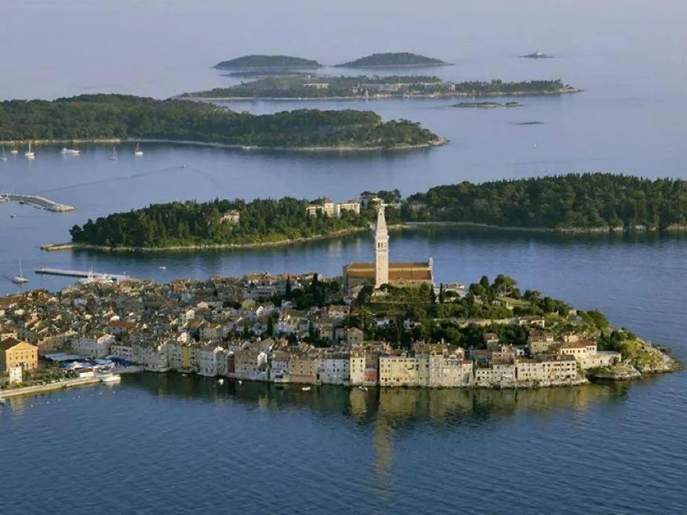 Apartments Kristina Rovinj 0*,